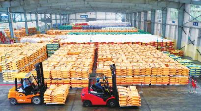 四川農(nóng)村日報：1200余人堅守保障春耕用肥